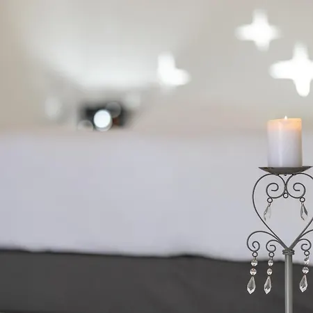 أستيراس 4* ثيرا