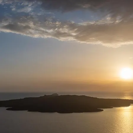 阿斯特拉斯别墅酒店