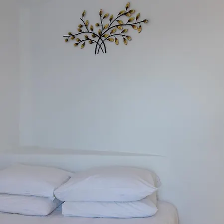 أستيراس 4* ثيرا